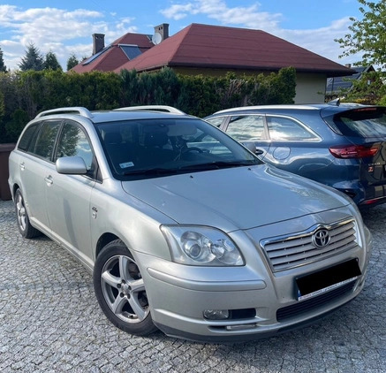 Toyota Avensis cena 8900 przebieg: 390000, rok produkcji 2004 z Czarnków małe 29